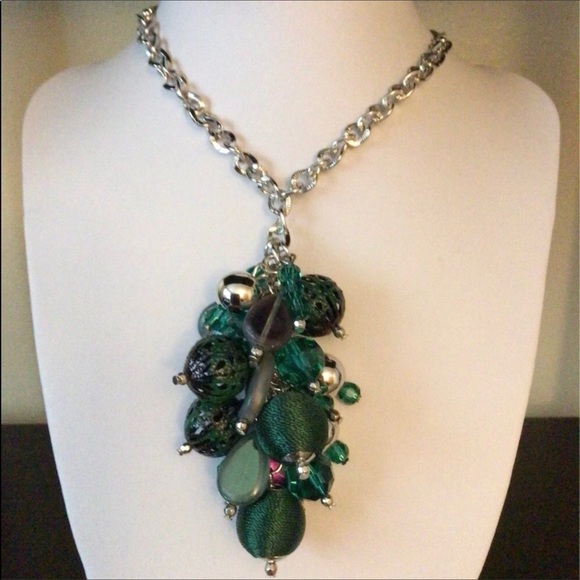 Firstmeet. NWT. Long Burgundy Gold Necklace. - Picture 11 of 15